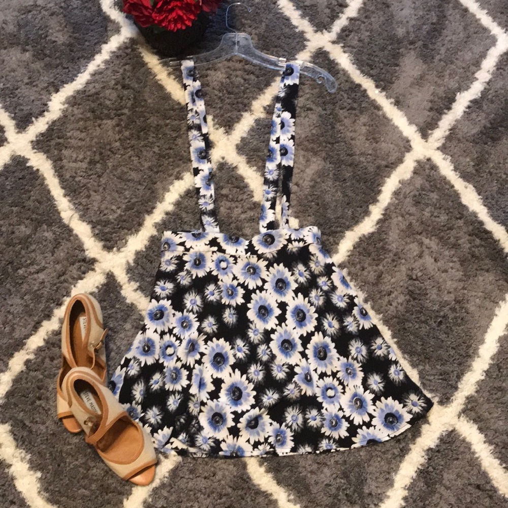 ⭐️ Free w/purchase !⭐️Bethany Mota skirt!